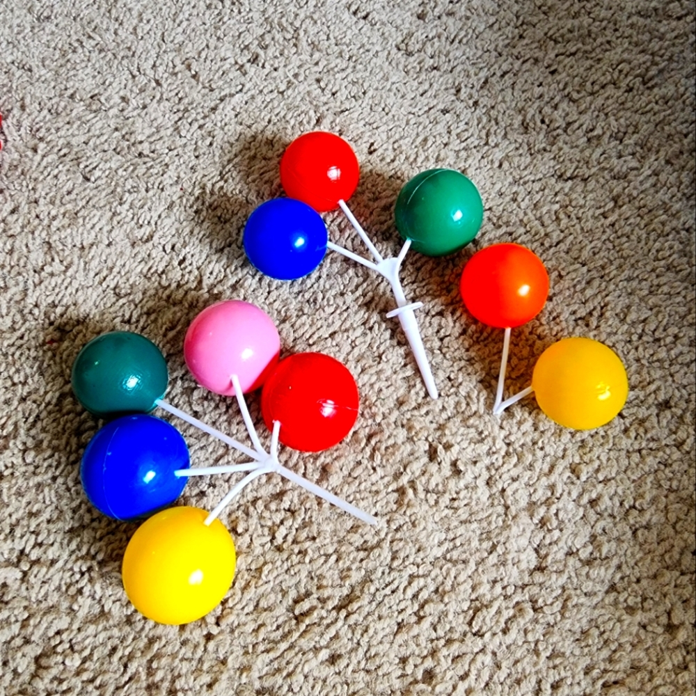 Cake decorations
